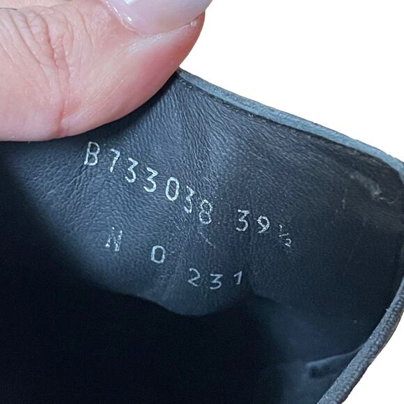 Alexander McQueen Women's Tread Grommet
Embellished Black Heel Boot Size 39.5 - Picture 13 of 16